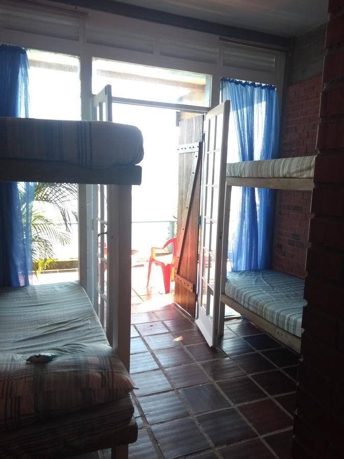 Homestay Nossa Casa Surf House *
